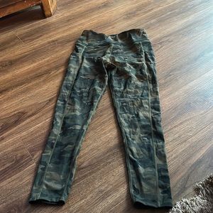 Camo athletic leggings